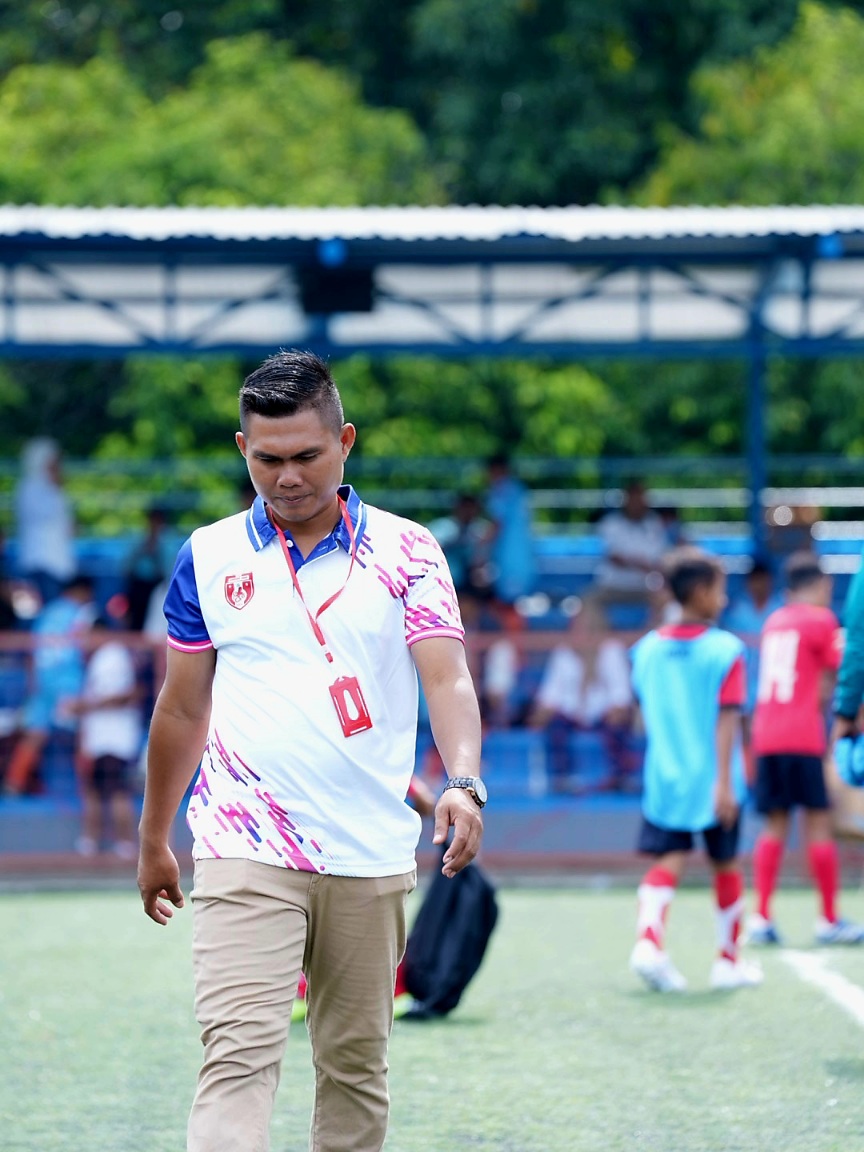 Marzan Ruslan merupakan tokoh pemuda Kabupaten Kaur, Provinsi Bengkulu,