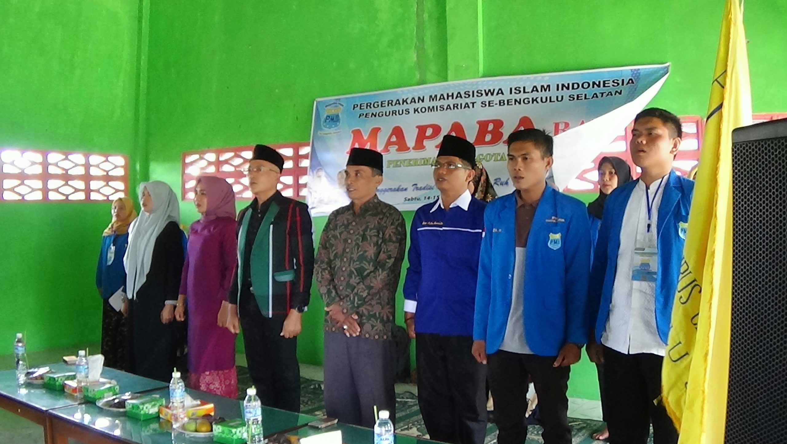 Marzan Ruslan dikenal sebagai sosok yang pernah ditempa dalam dinamika organisasi Pergerakan Mahasiswa Islam Indonesia (PMII). Di masa mudanya, ia aktif menyuarakan aspirasi, mengawal isu-isu kerakyatan, serta membangun semangat persatuan di kalangan mahasiswa.